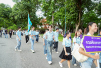 ผู้บริหารคณะศึกษาศาสตร์ มช. ร่วมให้การต้อนรับนักศึกษาใหม่มหาวิทยาลัยเชียงใหม่ รหัส 68 ที่เข้าร่วมกิจกรรมประเพณีรับน้องรถไฟ ปี 2568