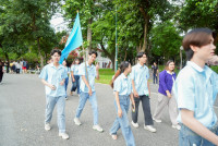 ผู้บริหารคณะศึกษาศาสตร์ มช. ร่วมให้การต้อนรับนักศึกษาใหม่มหาวิทยาลัยเชียงใหม่ รหัส 68 ที่เข้าร่วมกิจกรรมประเพณีรับน้องรถไฟ ปี 2568