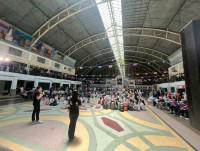 ผู้บริหารคณะศึกษาศาสตร์ มช. ร่วมให้การต้อนรับนักศึกษาใหม่มหาวิทยาลัยเชียงใหม่ รหัส 68 ที่เข้าร่วมกิจกรรมประเพณีรับน้องรถไฟ ปี 2568