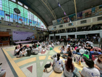 ผู้บริหารคณะศึกษาศาสตร์ มช. ร่วมให้การต้อนรับนักศึกษาใหม่มหาวิทยาลัยเชียงใหม่ รหัส 68 ที่เข้าร่วมกิจกรรมประเพณีรับน้องรถไฟ ปี 2568