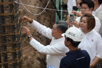 พิธียกเสาเอก เสาโท อาคารนวัตกรรม
