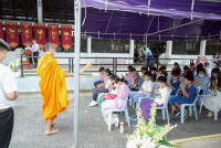 คณะศึกษาศาสตร์ มหาวิทยาลัยเชียงใหม่ ร่วมกับสาขาอุตสาหกรรมศึกษา และโรงเรียนสาธิตมหาวิทยาลัยเชียงใหม่ทุกระดับ จัดพิธีทำบุญและสืบสานประเพณีหล่อเทียนพรรษา ประจำปีการศึกษา 2568
