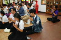 คณะศึกษาศาสตร์ มช. ถวายเทียนจำนำพรรษา เนื่องในเทศกาลเข้าพรรษาประจำปี 2568 ณ วัดป่าจำปาราว (ร้าง)