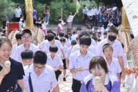 ถวายเทียนพรรษา 2568