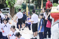 ถวายเทียนพรรษา 2568