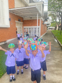 กิจกรรมหน้าเสาธง หัวข้อ Smart Go Green