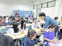 ร่วมทำกิจกรรม นักเรียนญี่ปุ่น