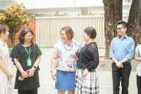 อาจารย์ซาโต้ มากิ (Sato Maki) และเหล่านักศึกษา จาก Tohoku Gakuin University ประเทศญี่ปุ่น ในโอกาสเข้ามาหารือ และเดินชมอาคารเรียนสำหรับกิจกรรม International Internship Program 2025