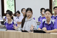 โรงเรียนเทศบาลเมืองแม่ฮ่องสอนดูงานสภานักเรียน