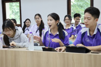 โรงเรียนเทศบาลเมืองแม่ฮ่องสอนดูงานสภานักเรียน
