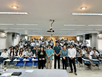 สาขาวิชาเทคโนโลยีทางการศึกษา ภาควิชาหลักสูตร การสอนและการเรียนรู้ จัดกิจกรรมการอบรมเพื่อให้ความรู้แก่นักศึกษากระบวนวิชา 100235 ในหัวข้อ “The Application of Generative AI in Teaching and Learning & Chatbot Creation