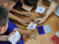 นักศึกษาชีววิทยา ศึกษาศาสตร์ มช. จัดค่ายวิทยาศาสตร์ ณ โรงเรียนบ้านป่าตาล