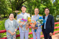 ผู้เกษียณอายุงาน/ราชการคณะศึกษาศาสตร์ มช. ร่วมพิธีมอบเกียรติบัตรและกล่าวแสดงมุทิตาจิต แก่ข้าราชการ พนักงานมหาวิทยาลัย ลูกจ้างประจำ และพนักงานส่วนงานที่เกษียณอายุราชการ ประจำปี 2568