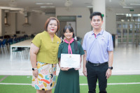 เด็กหญิงพรรณวลัย จันทร์หอม (เปรี้ยวหวาน) ได้รับรางวัลนักเรียนพระราชทาน ลำดับที่ 3