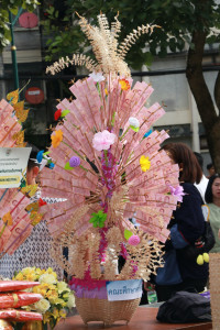 ผู้บริหาร นักศึกษา เจ้าหน้าที่คณะศึกษาศาสตร์ ครูและนักเรียน รร.สาธิตฯ มช. ร่วมพิธีทอดถวายผ้ากฐินมหาวิทยาลัยเชียงใหม่ ประจำปี 2568