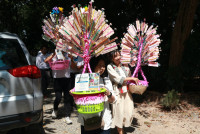 คณะศึกษาศาสตร์ มช. เป็นเจ้าภาพทอดกฐินสามัคคี เพื่อสมทบทุน สร้างพระวิหารและบูรณปฏิสังขรณ์ วัดป่าจำปาราว (ร้าง)