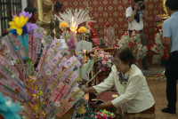 คณะศึกษาศาสตร์ มช. เป็นเจ้าภาพทอดกฐินสามัคคี เพื่อสมทบทุน สร้างพระวิหารและบูรณปฏิสังขรณ์ วัดป่าจำปาราว (ร้าง)