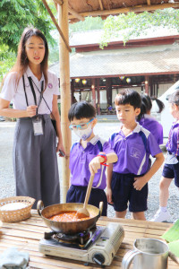 พลเมืองไทยบนวิถีโลก ณ โฮงเฮียนสืบสานภูมิปัญญาล้านนา