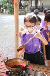 พลเมืองไทยบนวิถีโลก ณ โฮงเฮียนสืบสานภูมิปัญญาล้านนา