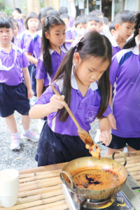พลเมืองไทยบนวิถีโลก ณ โฮงเฮียนสืบสานภูมิปัญญาล้านนา