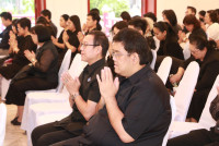 คณะศึกษาศาสตร์ มช. ร่วมพิธีทำบุญตักบาตรพระสงฆ์ ในวาระสัตตมวาร (7 วัน) อุทิศถวายพระราชกุศลแด่สมเด็จพระนางเจ้าสิริกิติ์ พระบรมราชินีนาถ พระบรมราชชนนีพันปีหลวง ณ ศาลาธรรม