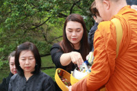 คณะศึกษาศาสตร์ มช. ร่วมพิธีทำบุญตักบาตรพระสงฆ์ ในวาระสัตตมวาร (7 วัน) อุทิศถวายพระราชกุศลแด่สมเด็จพระนางเจ้าสิริกิติ์ พระบรมราชินีนาถ พระบรมราชชนนีพันปีหลวง ณ ศาลาธรรม