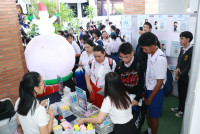 คณะศึกษาศาสตร์ มช. ร่วมจัดนิทรรศการแนะแนวการศึกษา ในนิทรรศการตลาดนัดหลักสูตรอุดมศึกษา ครั้งที่ 27