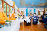 ศึกษาศาสตร์ มช. รับเมตตาจากพระธรรมเสนาบดี มอบทุนการศึกษาหนุนศิษย์ปัจจุบัน จากศรัทธาโครงการ {ปล่อยร้อย ได้ล้าน เพื่อการศึกษา}