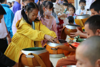 ทำบุญตักบาตร วันที่ 5 ธันวาคม 2568