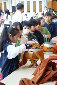 ทำบุญตักบาตร วันที่ 5 ธันวาคม 2568