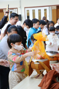 ทำบุญตักบาตร วันที่ 5 ธันวาคม 2568