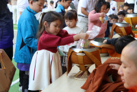 ทำบุญตักบาตร วันที่ 5 ธันวาคม 2568