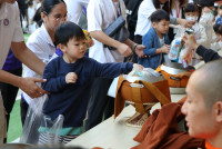 ทำบุญตักบาตร วันที่ 5 ธันวาคม 2568