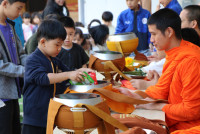 ทำบุญตักบาตร วันที่ 5 ธันวาคม 2568