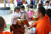 ทำบุญตักบาตร วันที่ 5 ธันวาคม 2568