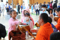 ทำบุญตักบาตร วันที่ 5 ธันวาคม 2568