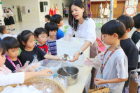 กาดหมั้วจ๊างน้อย ประจำปีการศึกษา 2568