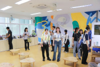 รต้อนรับ ศาสตราจารย์ ดร.มาริ ทานากะ พร้อมด้วยนักศึกษาและทีมวิจัย จาก มหาวิทยาลัยกุนมะ ประเทศญี่ปุ่น ในโอกาสเข้าเยี่ยมชมโรงเรียนฯ