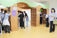 รต้อนรับ ศาสตราจารย์ ดร.มาริ ทานากะ พร้อมด้วยนักศึกษาและทีมวิจัย จาก มหาวิทยาลัยกุนมะ ประเทศญี่ปุ่น ในโอกาสเข้าเยี่ยมชมโรงเรียนฯ