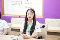 คณบดีคณะศึกษาศาสตร์ มช. ร่วมแสดงความยินดี กับนักศึกษาสาขาวิชาอุตสาหกรรมศึกษา ที่คว้า 2 รางวัล Ford Smart Mobility Challenge 2025