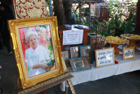 ผู้บริหารและเจ้าหน้าที่คณะศึกษาศาสตร์ มช. ร่วมวางพวงหรีดไว้อาลัยแด่ คุณแม่บุญต่อง วงษ์พันธุ์