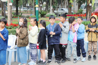 ทำบุญตักบาตร เนื่องใน 