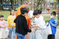 ทำบุญตักบาตร เนื่องใน 