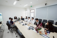 ต้อนรับ อาจารย์ Roh Jaehun