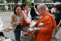 คณะศึกษาศาสตร์ มช. จัดพิธีทำบุญตักบาตรเนื่องในงานกิจกรรมรำลึกพระคุณครู ประจำปี 2569