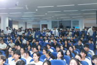 ดุษฎีบัณฑิต มหาบัณฑิต และบัณฑิตคณะศึกษาศาสตร์ มช. ร่วมฝึกซ้อมพิธีพระราชทานปริญญาบัตร มหาวิทยาลัยเชียงใหม่ ครั้งที่ 60