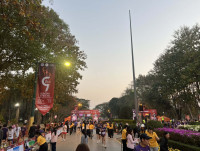 คณะศึกษาศาสตร์ มช. ร่วมปฏิบัติหน้าที่ในการแข่งขันวิ่งการกุศลมหาวิทยาลัยเชียงใหม่ - เชียงใหม่มาราธอน ครั้งที่ 9 