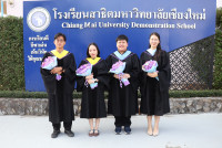 อาจารย์รับปริญญา 60