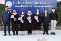 อาจารย์รับปริญญา 60