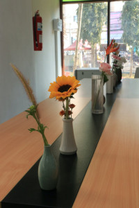 คณะศึกษาศาสตร์ มช. ชวนนักศึกษาฝึกใจให้อยู่กับปัจจุบัน ผ่านวิถีแห่งความงาม {Kohrinka} ศิลปะการจัดดอกไม้แบบญี่ปุ่น